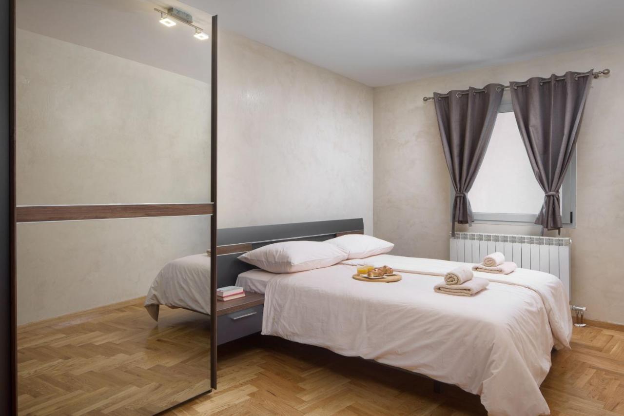 Luxury Apartments Casablanca/Vivaldi プーラ エクステリア 写真